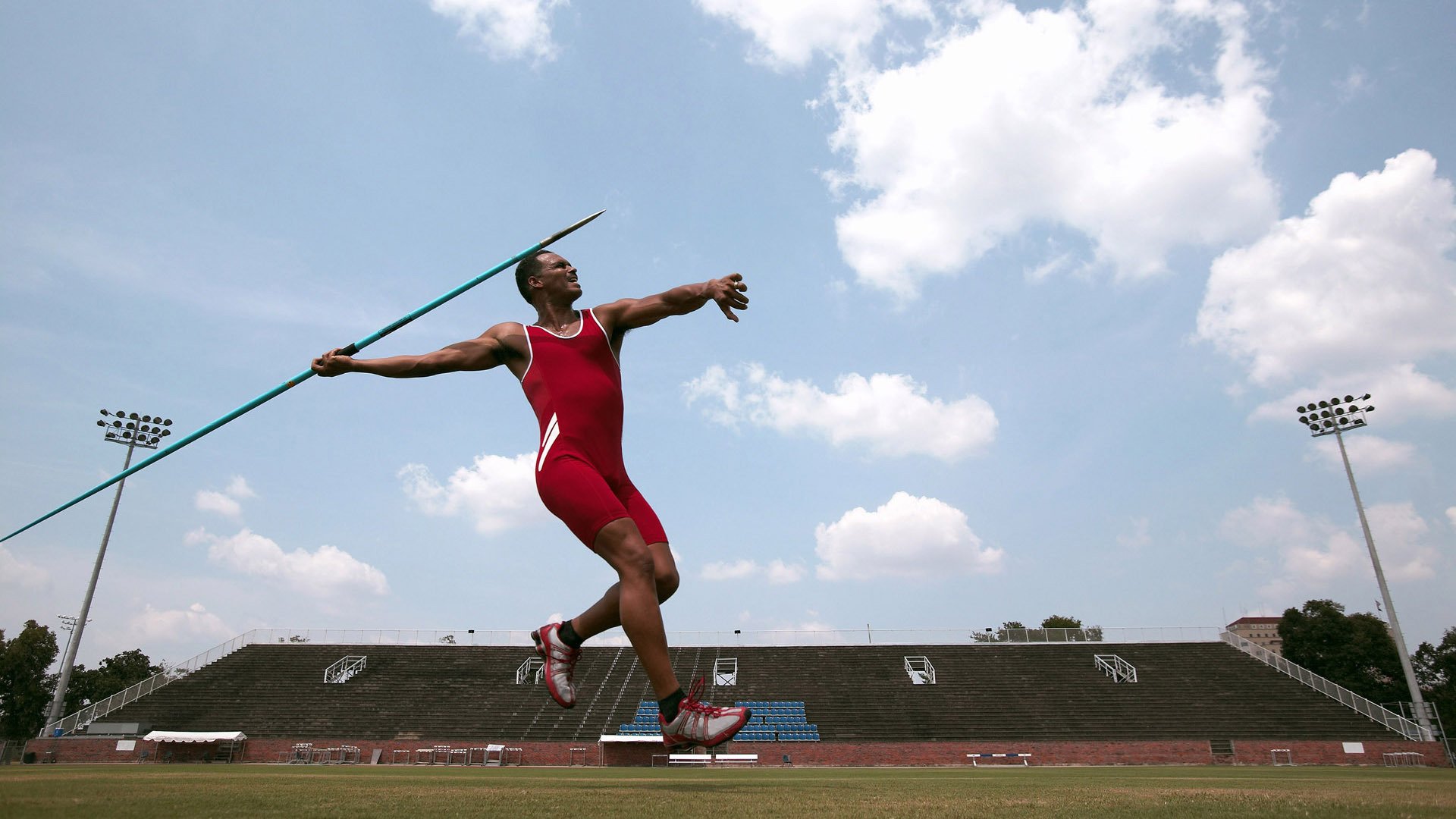 开云体育俱乐部官网-英超球队关注体重管理对球员技术细节改善，英超球员规定